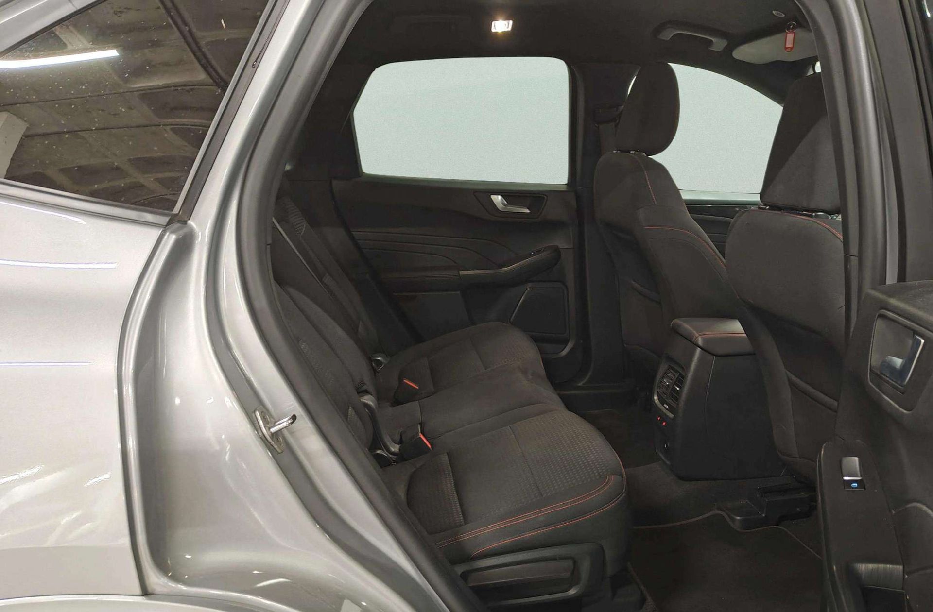 Ford Kuga 2.5 Duratec PHEV ST-Line - foto 17