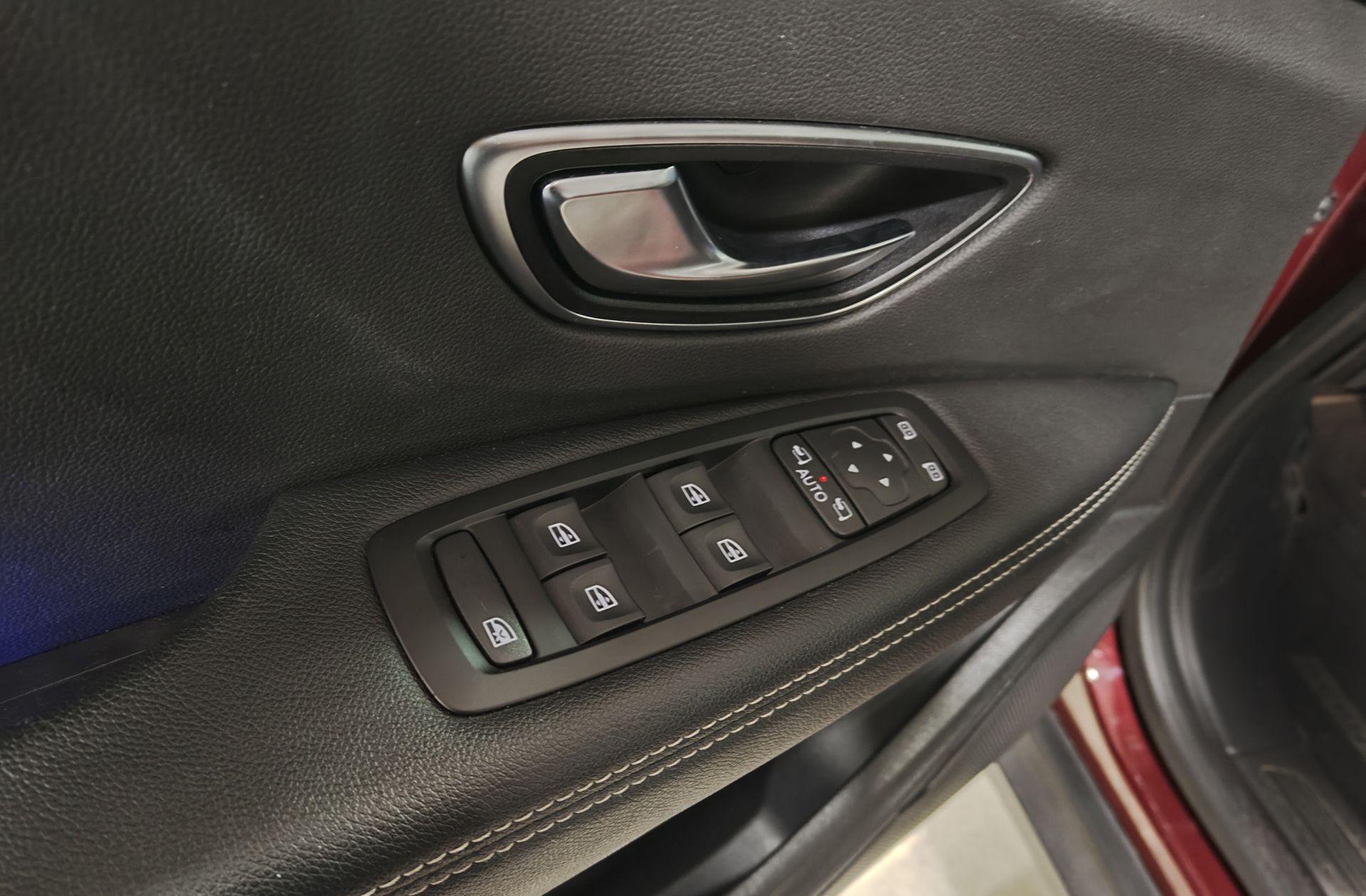 Renault Grand Scénic Zen TCe EDC GPF 7 plazas - foto 33