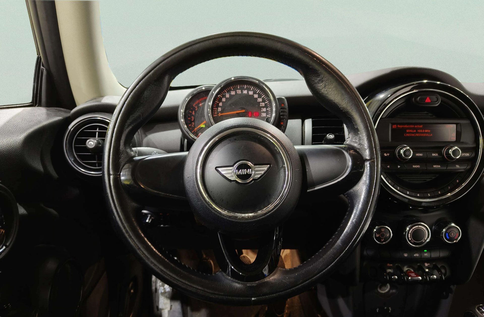 MINI Cooper One D - foto 18