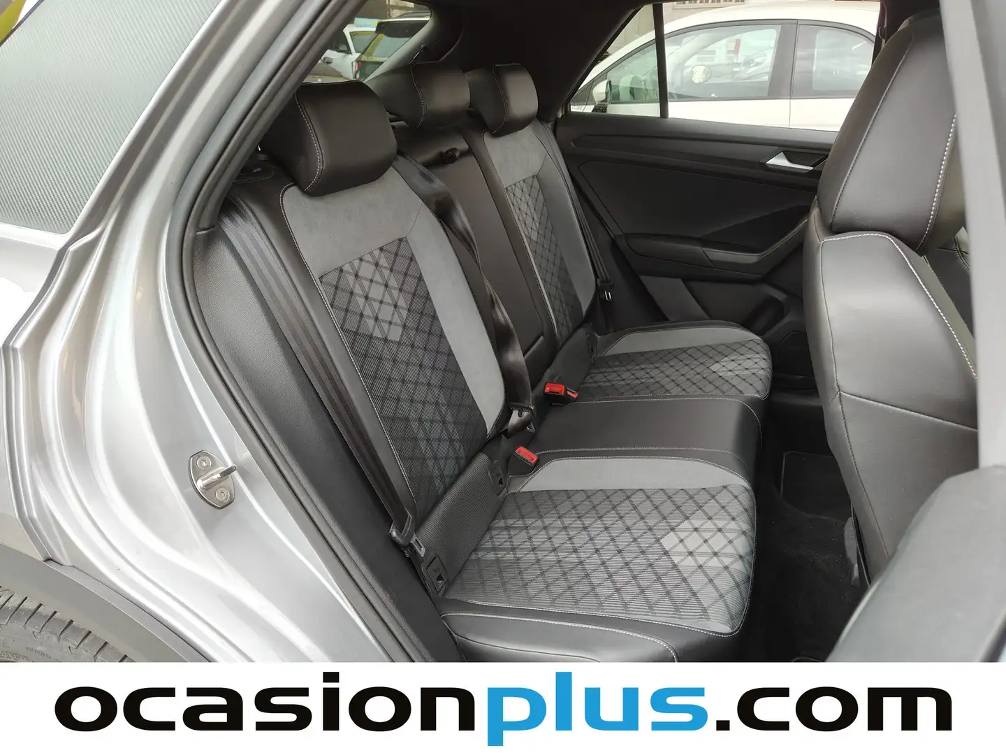 Foto Volkswagen T-Roc Volkswagen T-Roc R-Line 2.0 TDI (150 CV)