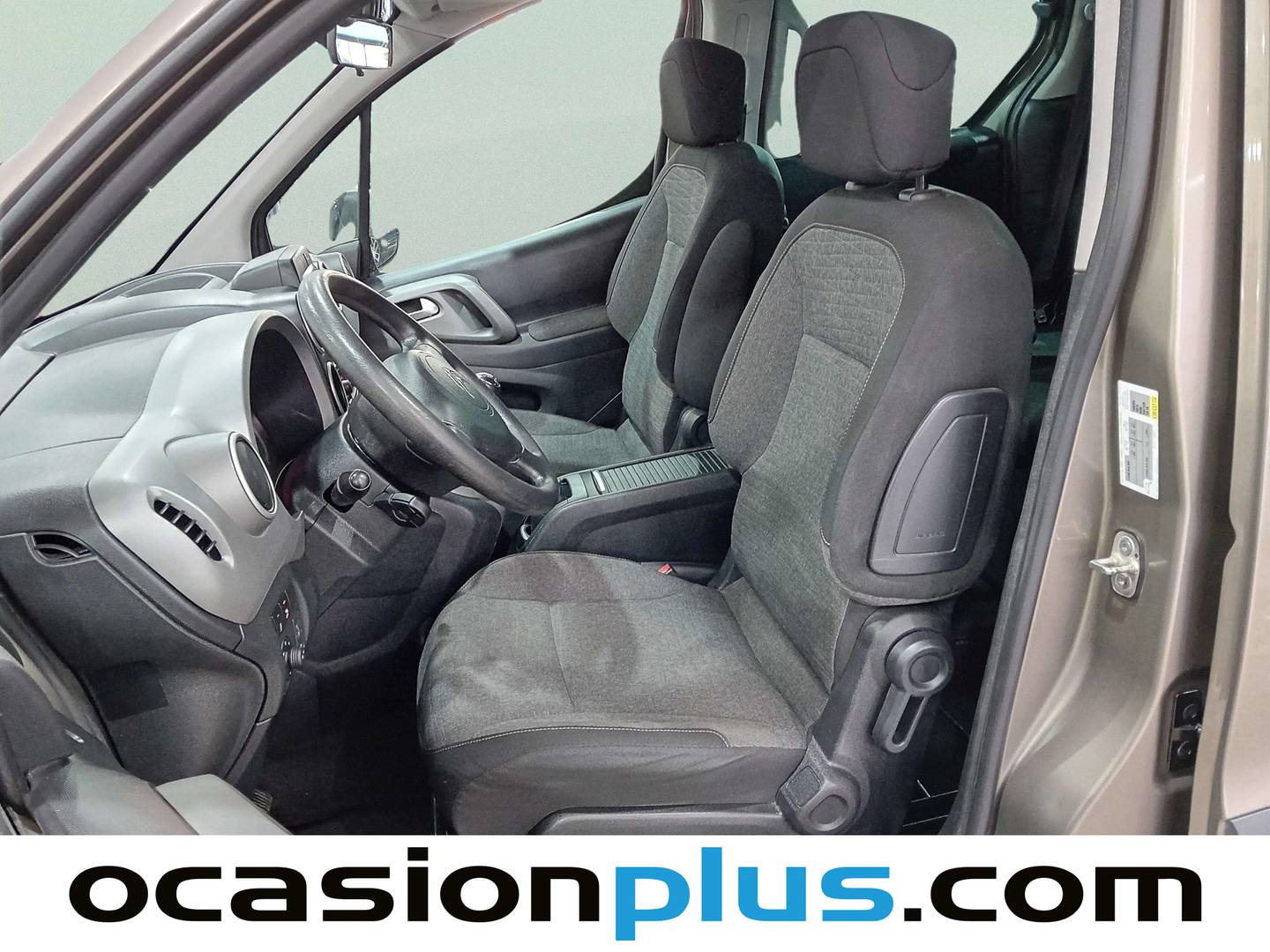 Foto asientos delanteros Citroën Berlingo Citroën Berlingo Combi BlueHDi 100 XTR Plus (100 CV)