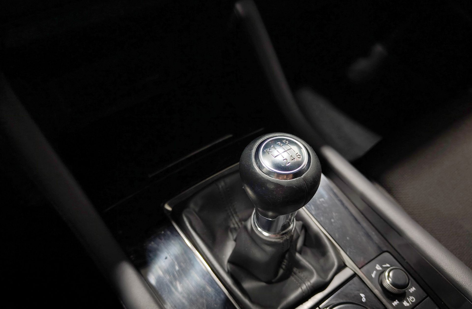 Mazda Mazda3 2.0 Skyactiv-G Zenith - foto 5