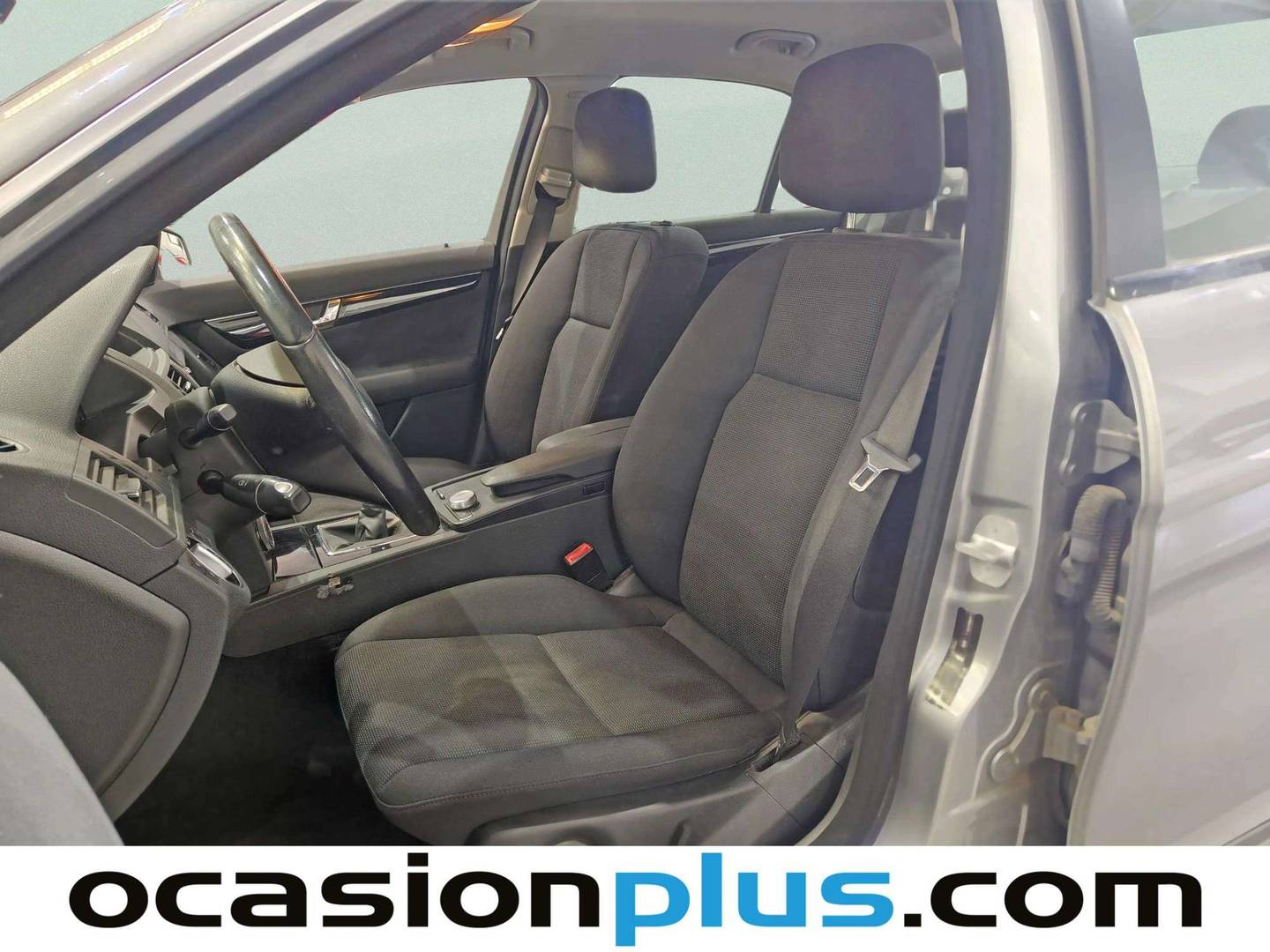 Foto asientos delanteros Mercedes Clase C Mercedes-Benz Clase C 200 CDI Blue Efficiency (136 CV)