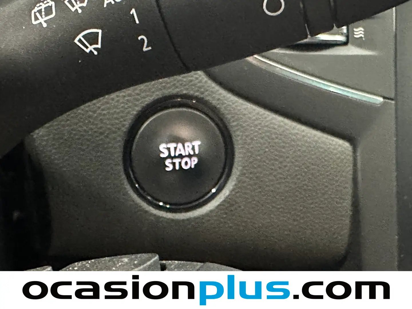 Foto Renault Mégane Renault Megane Zen TCe (140 CV) GPF