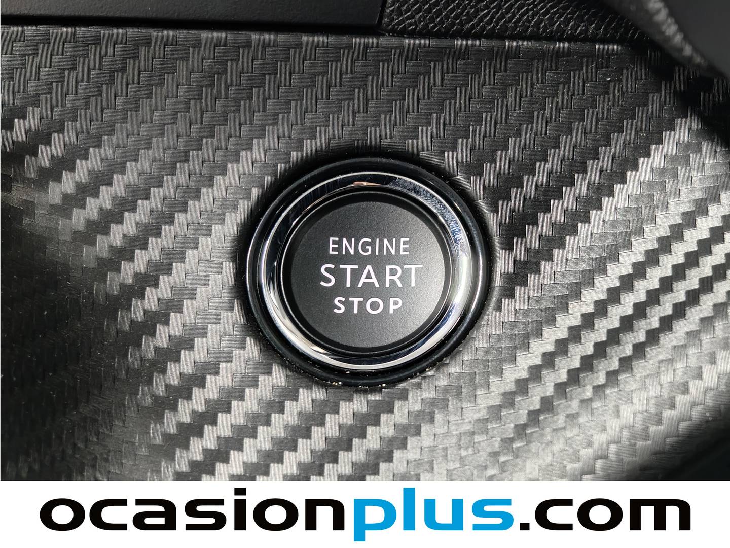 Foto Peugeot 2008 Peugeot 2008 Allure Hybrid eDCS6 (145 CV)