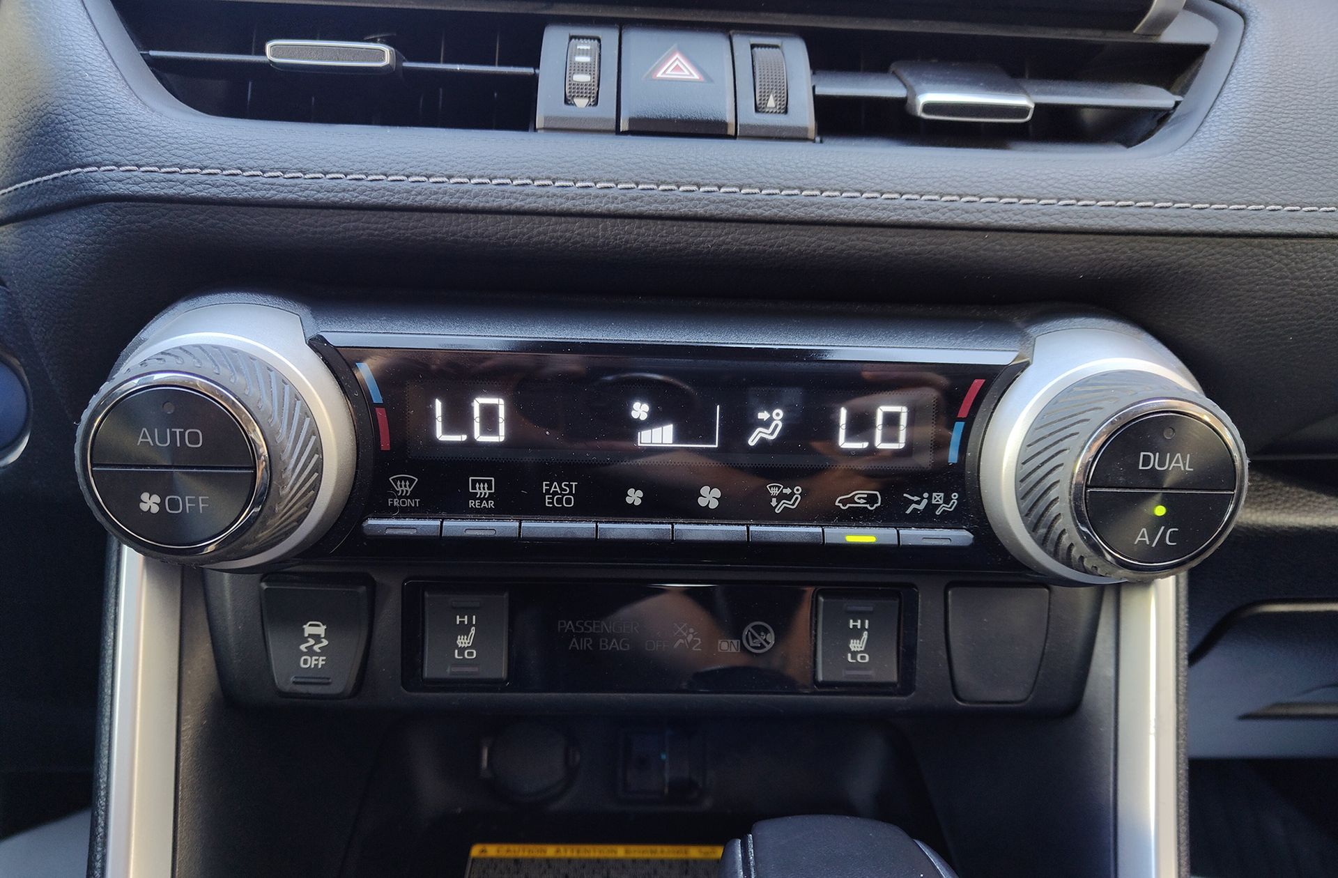 Toyota RAV4 2.5l hybrid Luxury - foto 40