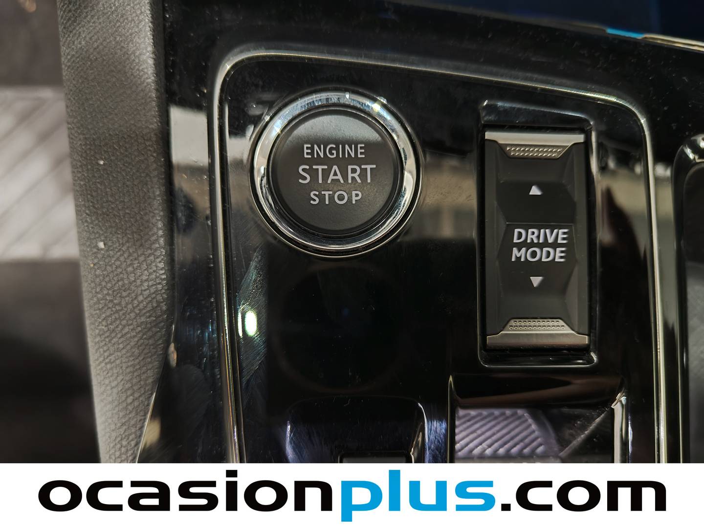 Foto Peugeot 3008 Hybrid Peugeot 3008 Hybrid 300 Allure Pack e-EAT8 (300 CV)