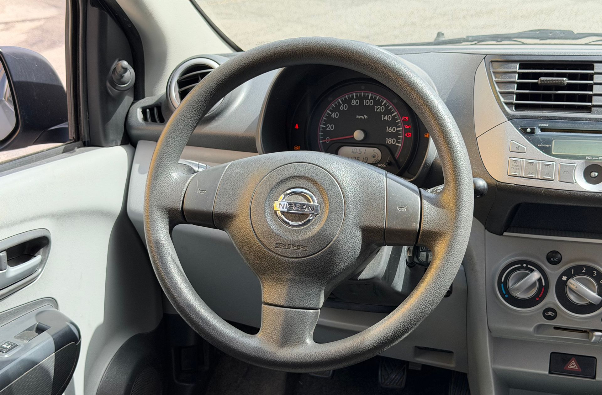 Nissan Pixo 1.0G Visia - foto 18