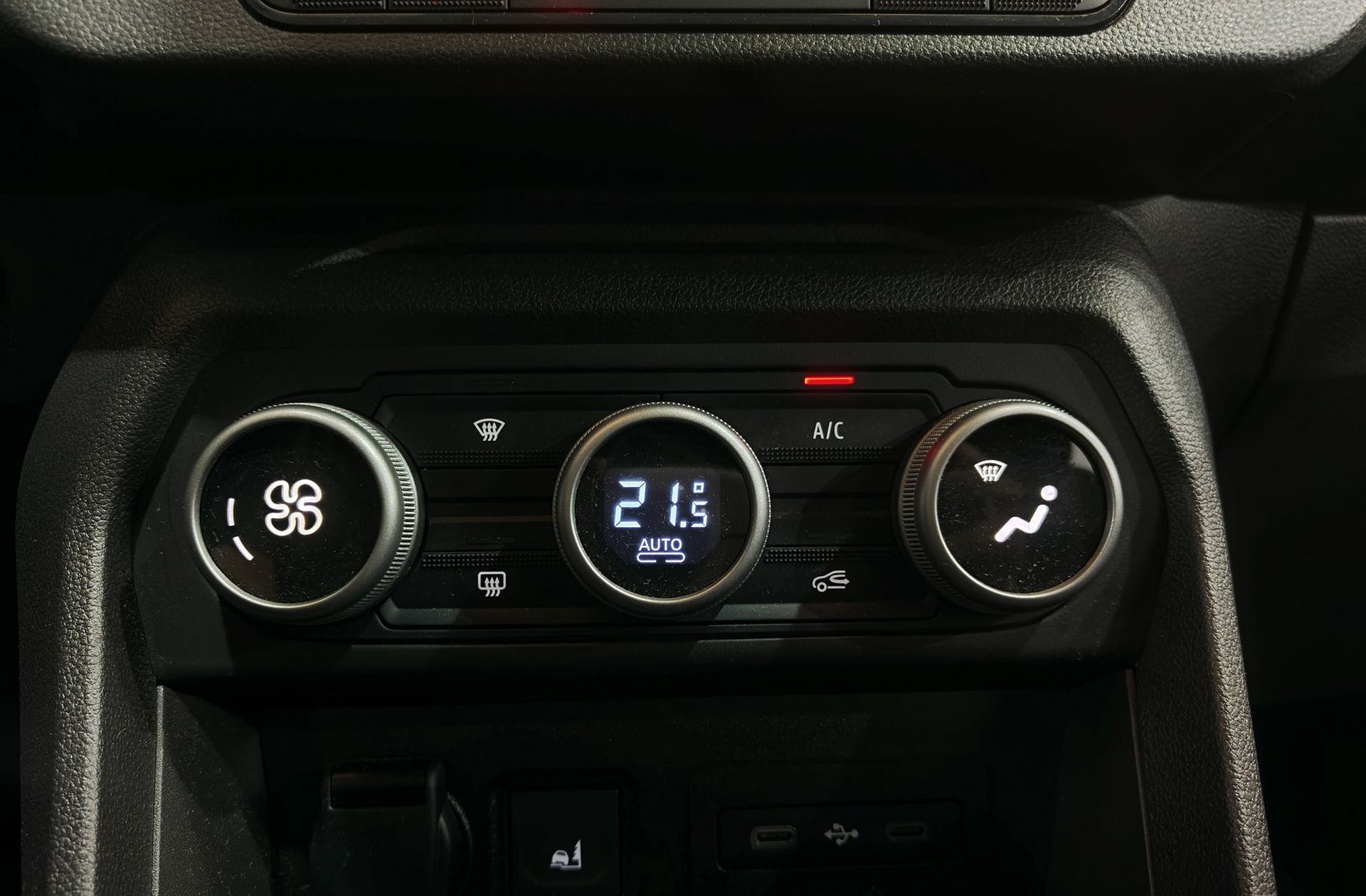 Dacia Jogger Extreme Hybrid 7 plazas - foto 30