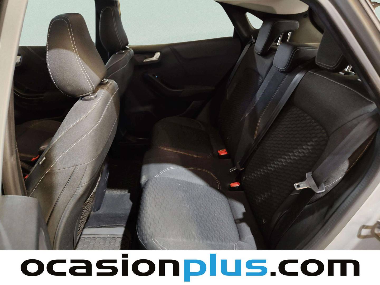 Foto asientos traseros Ford Puma Ford Puma 1.0 EcoBoost MHEV Titanium (125 CV)