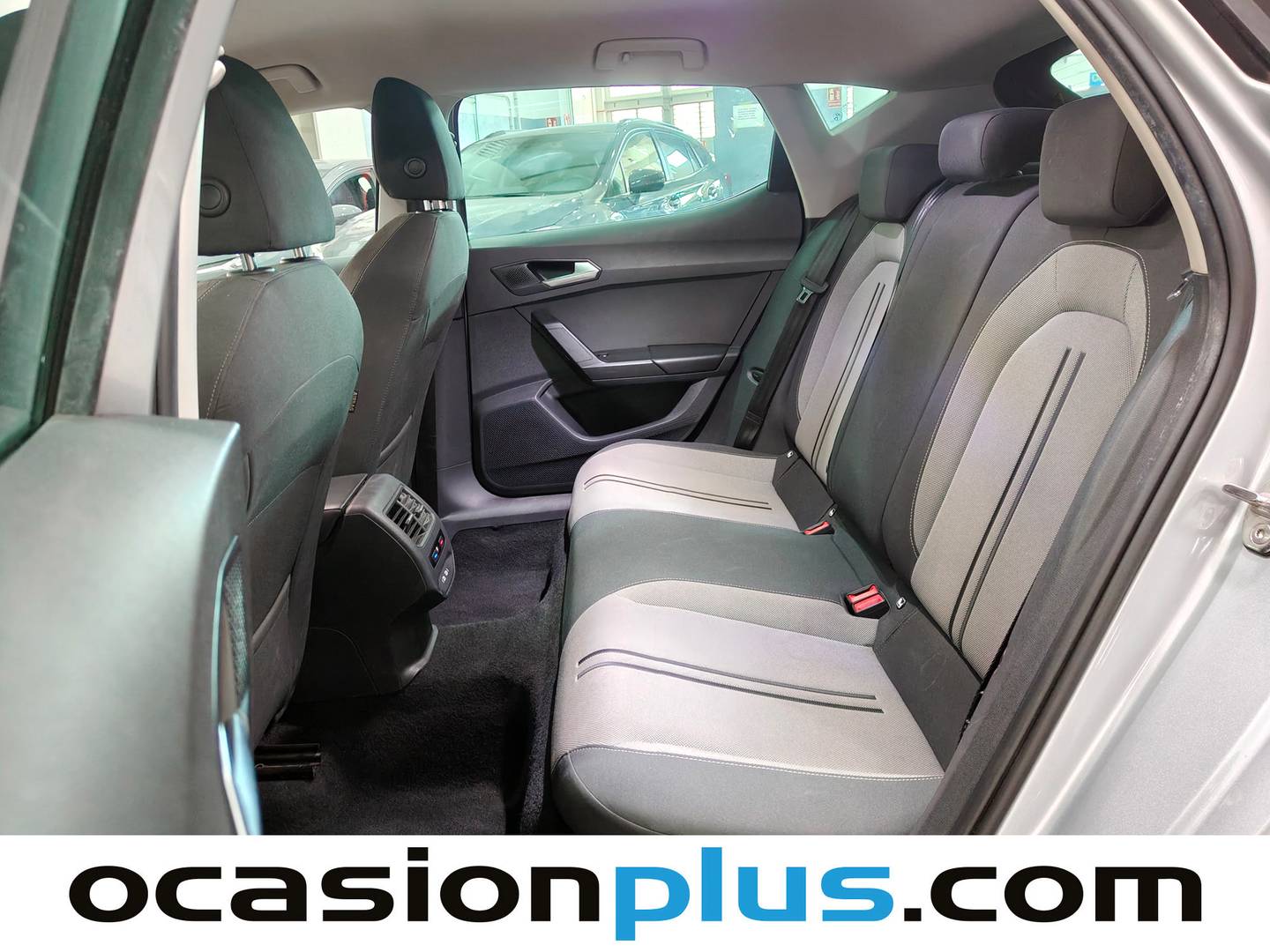 Foto asientos traseros Seat León Seat León 2.0 TDI S&S Style Go (115 CV)