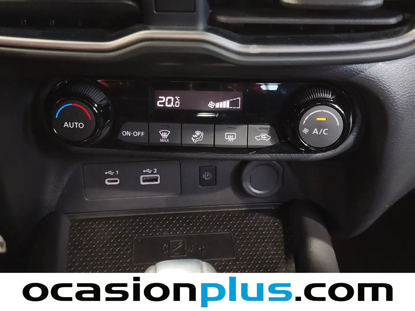 Foto Nissan JUKE Nissan Juke DIG-T N-Connecta 4x2 DCT (114 CV)