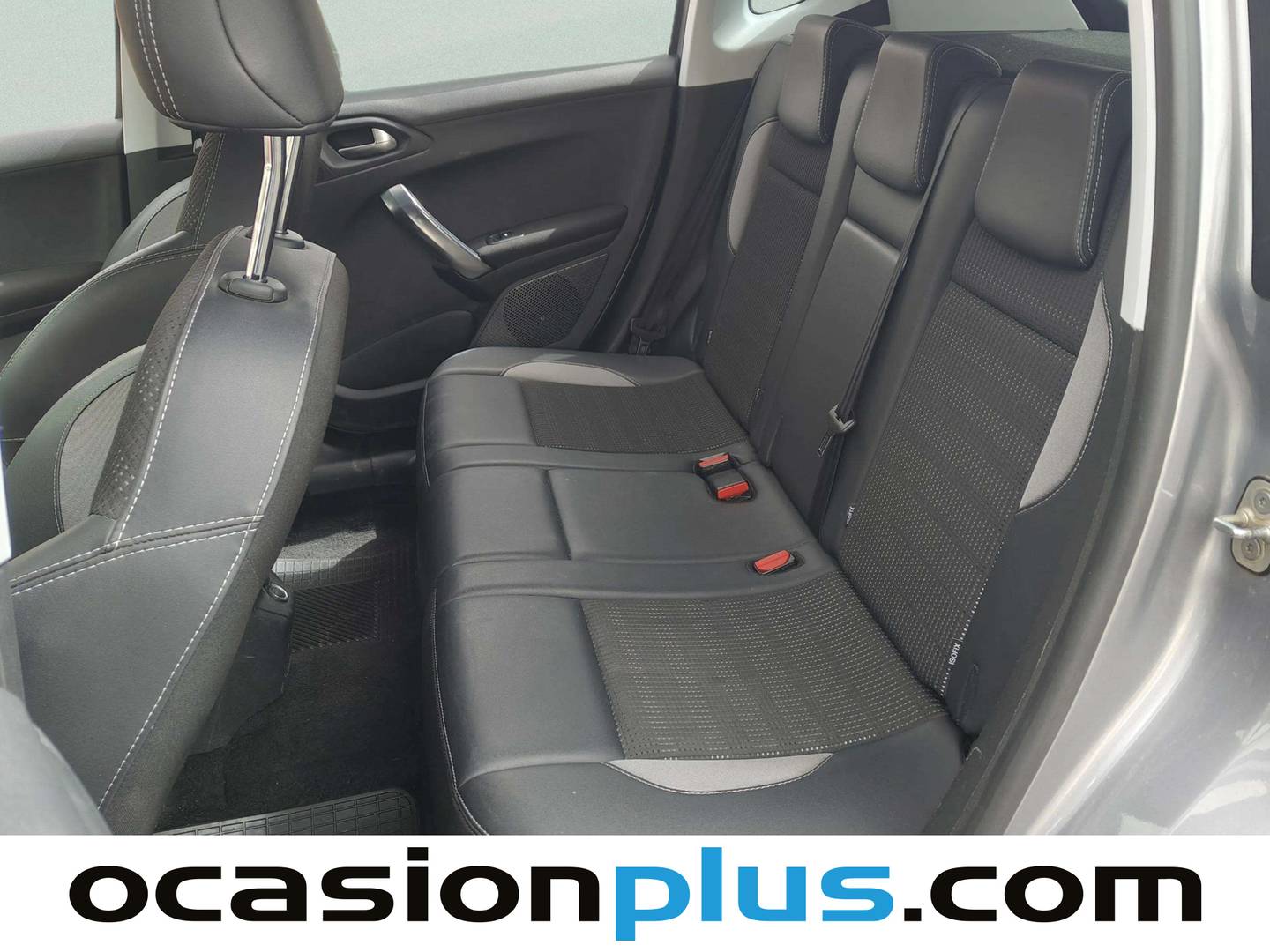 Foto asientos traseros Peugeot 2008 Peugeot 2008 BlueHDi 100 Allure (100 CV)