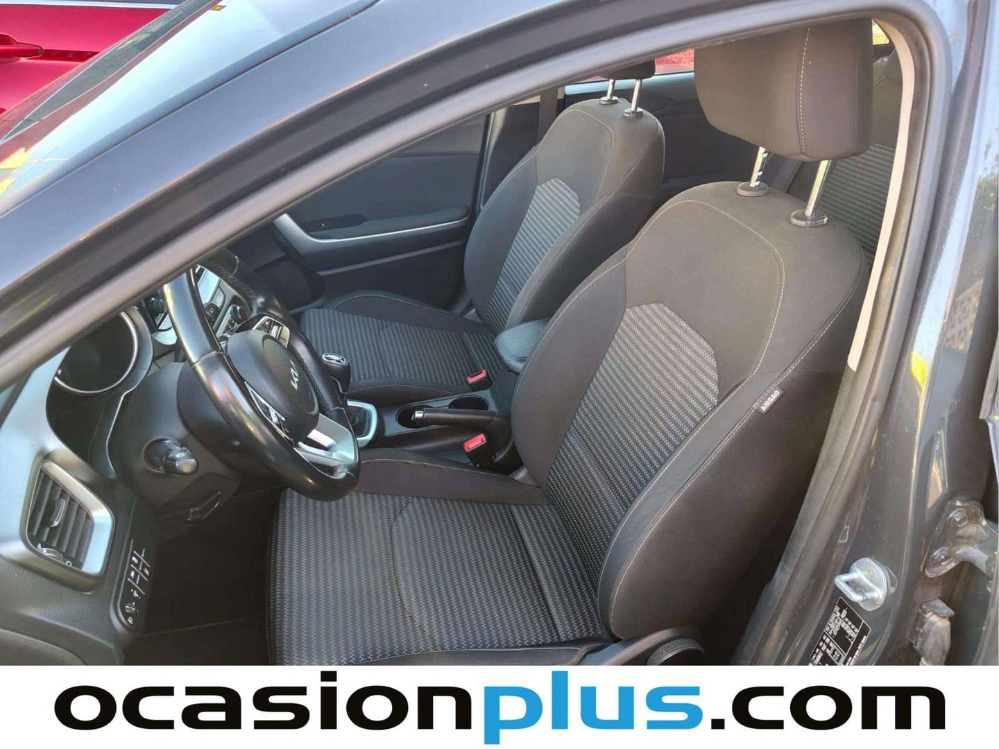 Foto asientos delanteros KIA Ceed KIA Ceed 1.6 MHEV iMT Drive (136 CV)