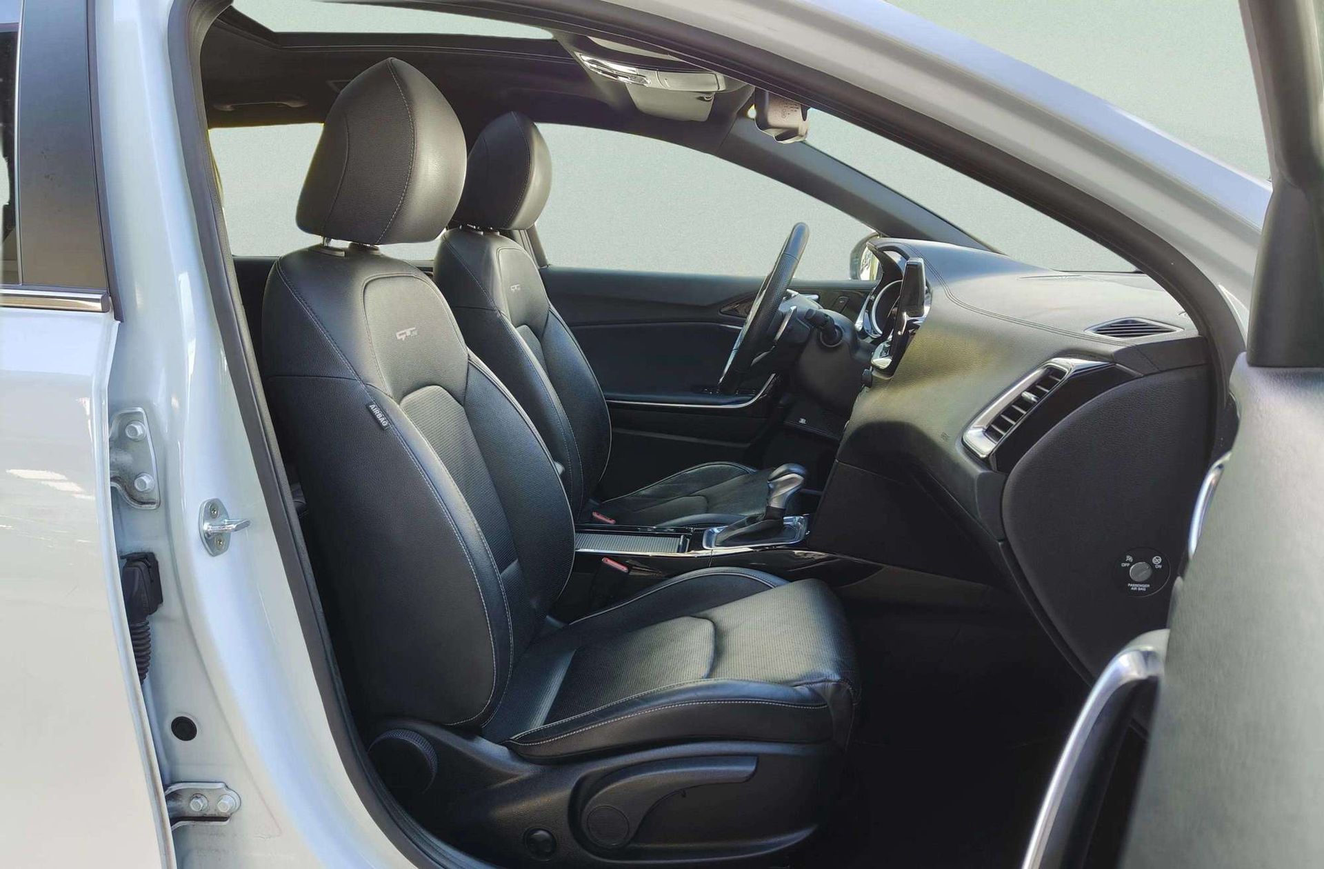 Kia Ceed 1.4 T-GDi Eco-Dynamics GT Line - foto 35
