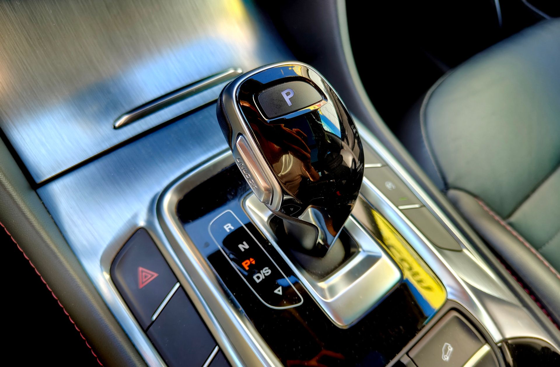 MG HS 1.5 Turbo GDI Luxury DCT - foto 5