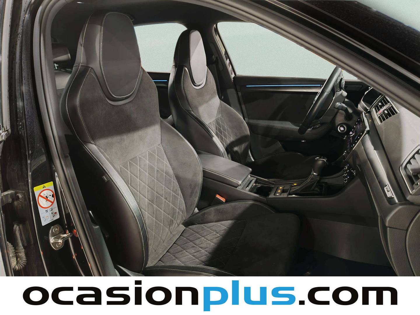 Skoda Superb Skoda Superb 1.5 TSI Sport Line DSG (150 CV) seminuevo