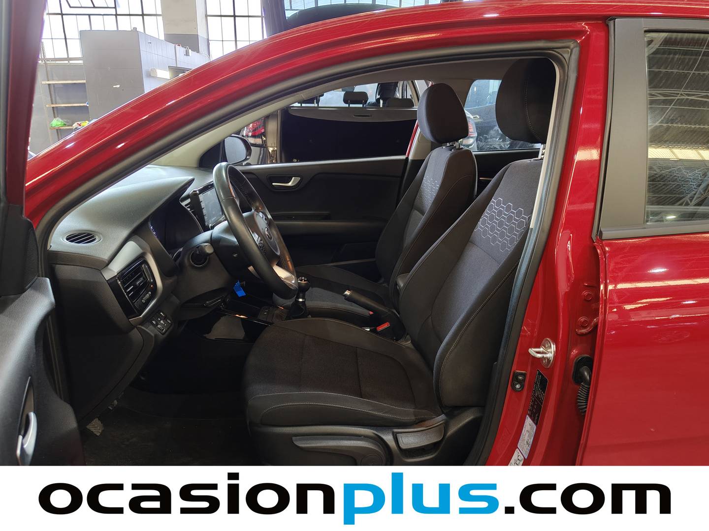 Foto asientos delanteros KIA Rio KIA Rio 1.2 CVVT Drive (84 CV)