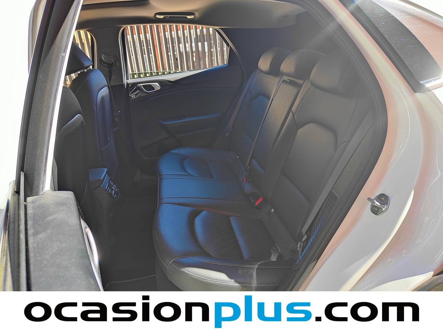 Foto asientos traseros KIA XCeed Kia XCeed 1.6 GDi PHEV eMotion (141 CV)