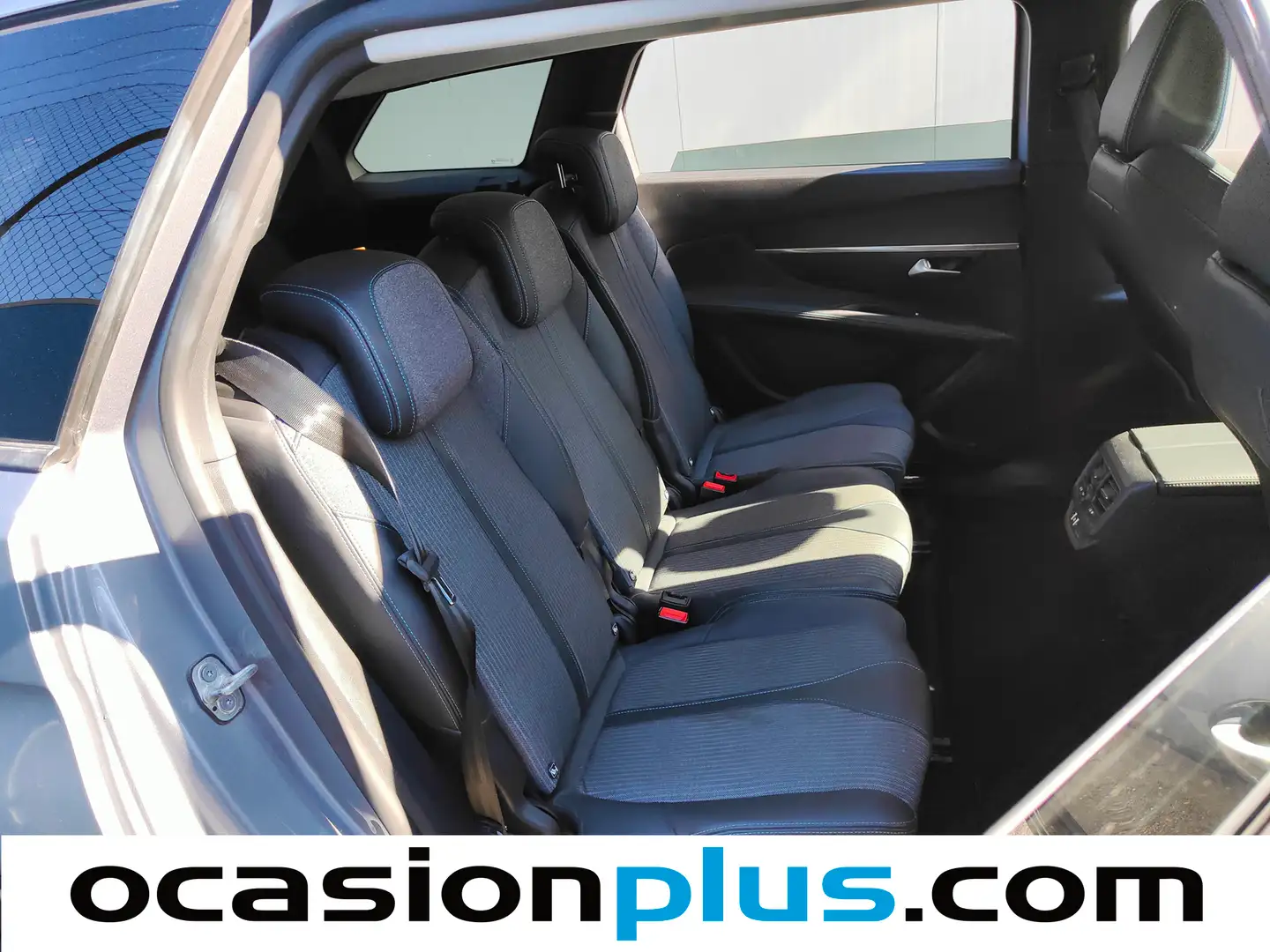 Foto Peugeot 5008 Peugeot 5008 PureTech 130 S&S Allure EAT8 (130 CV)