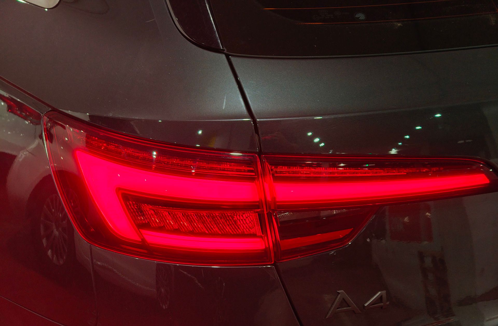 Audi A4 Avant S line 40 TFSI S tronic - foto 20