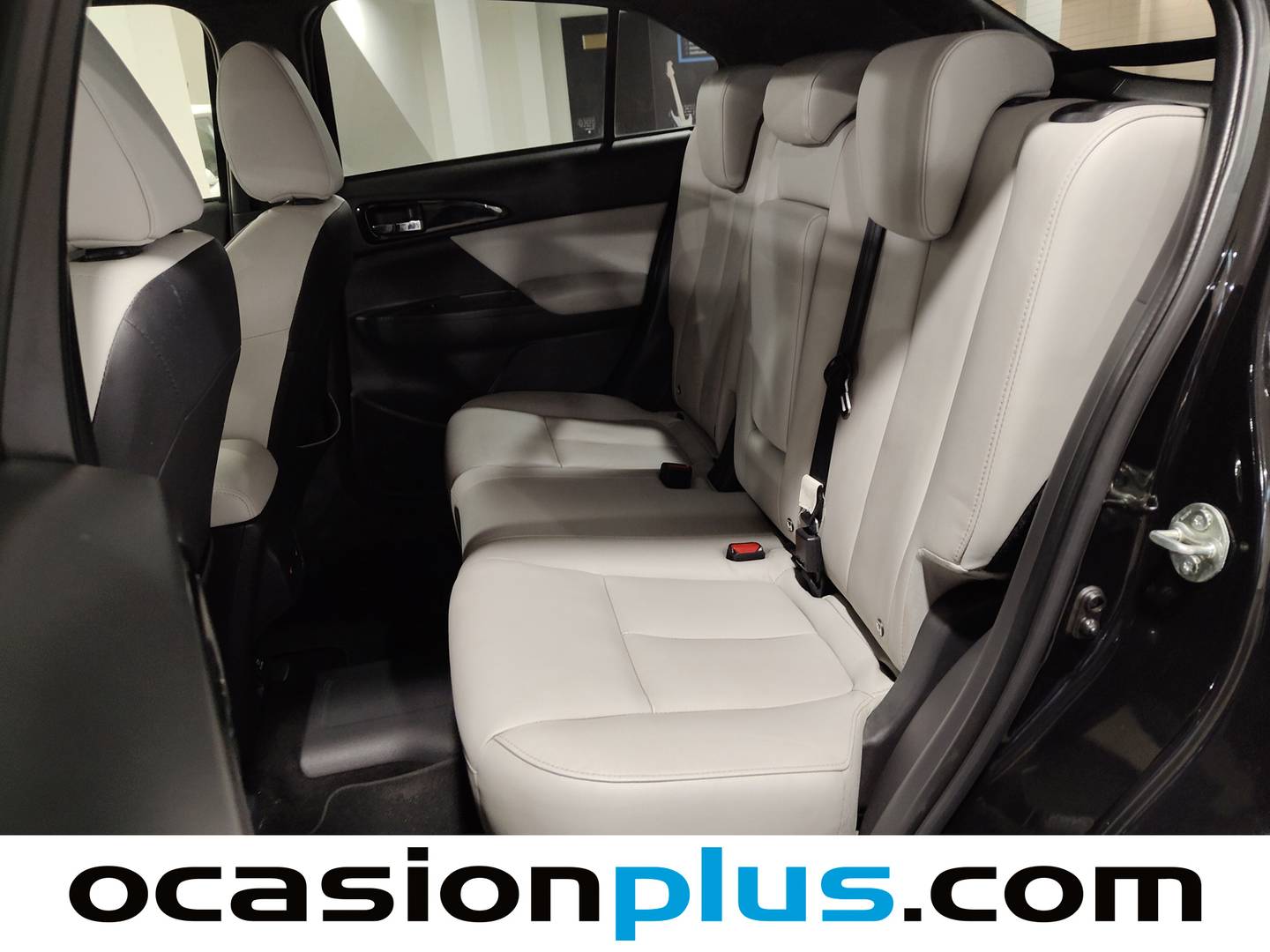 Foto asientos traseros Mitsubishi Eclipse Cross Mitsubishi Eclipse Cross 2.4 PHEV Kaiteki+ 4WD Auto (188 CV)