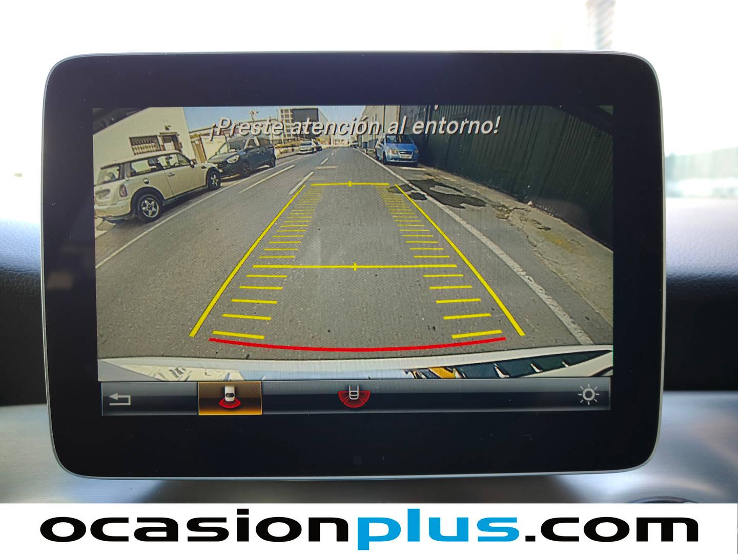 Equipamiento del Mercedes GLA Mercedes-Benz GLA 200 d (136 CV) Pack AMG