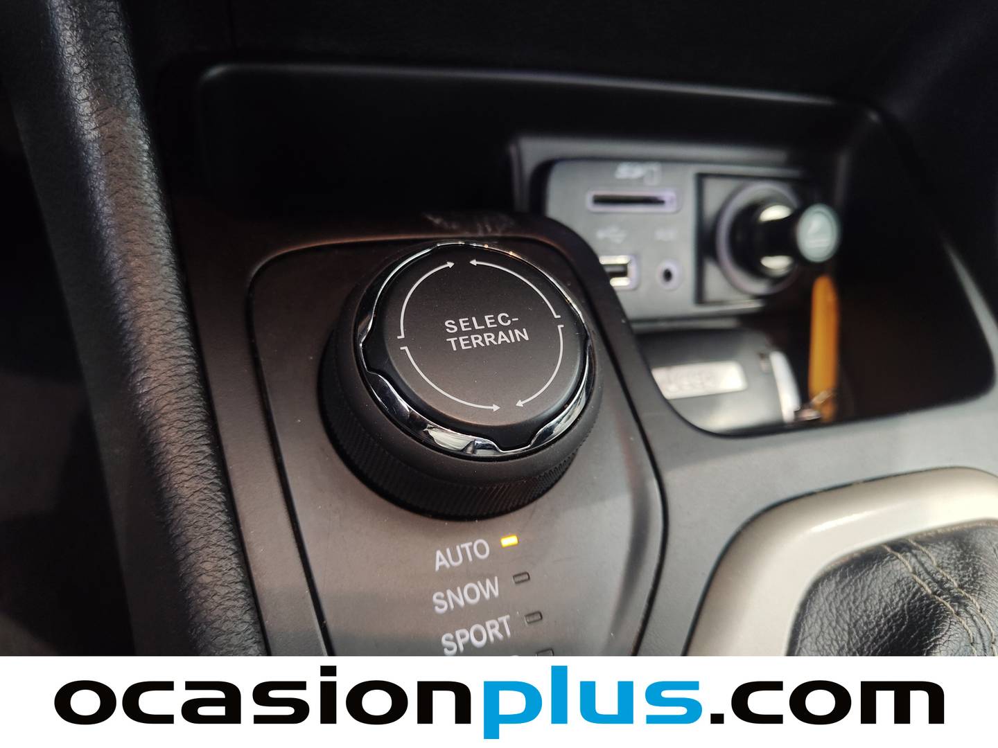 Jeep Cherokee Jeep Cherokee 2.2 CRD Limited 4x4 Auto Ac. D.II (200 CV) seminuevo