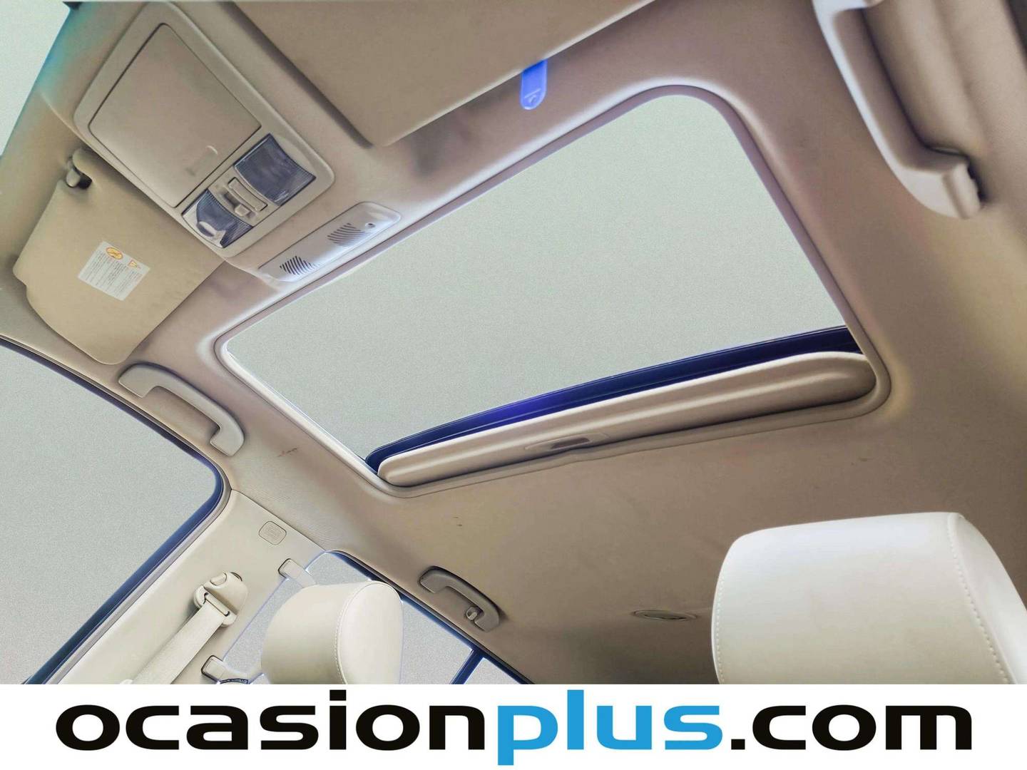 Equipamiento del Nissan Pathfinder Nissan Pathfinder 2.5 dCi LE 7 PLAZAS (171 CV)