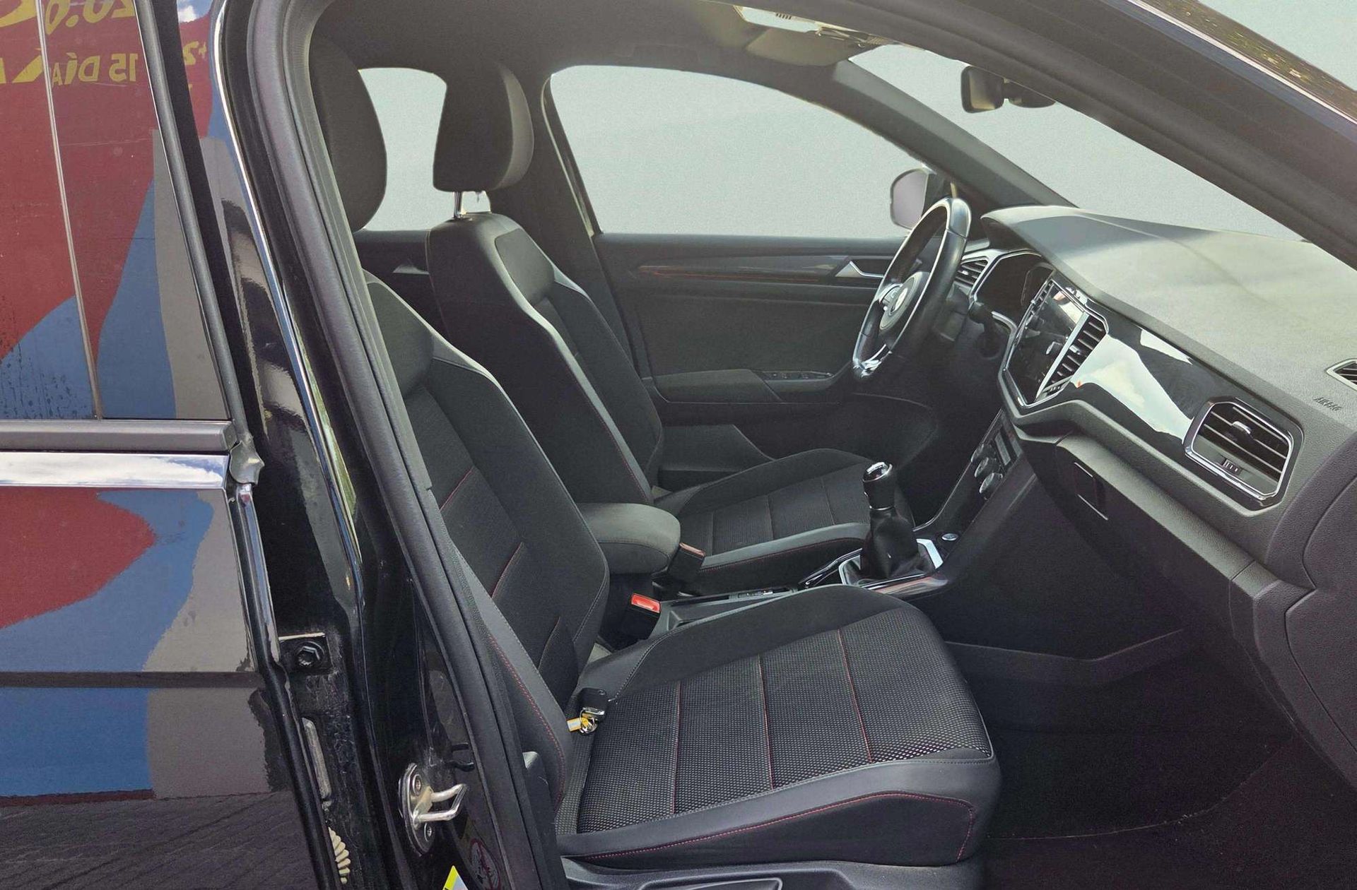 Volkswagen T-Roc Sport 1.5 TSI - foto 20
