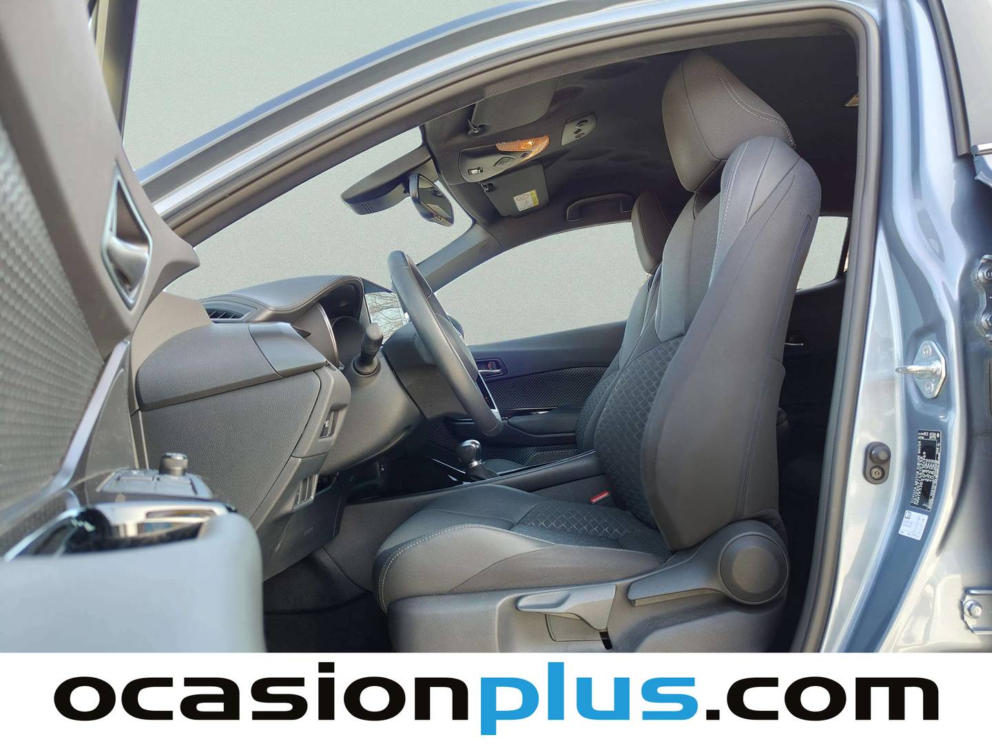 Foto asientos delanteros Toyota C-HR Toyota C-HR 180H Advance (184 CV)