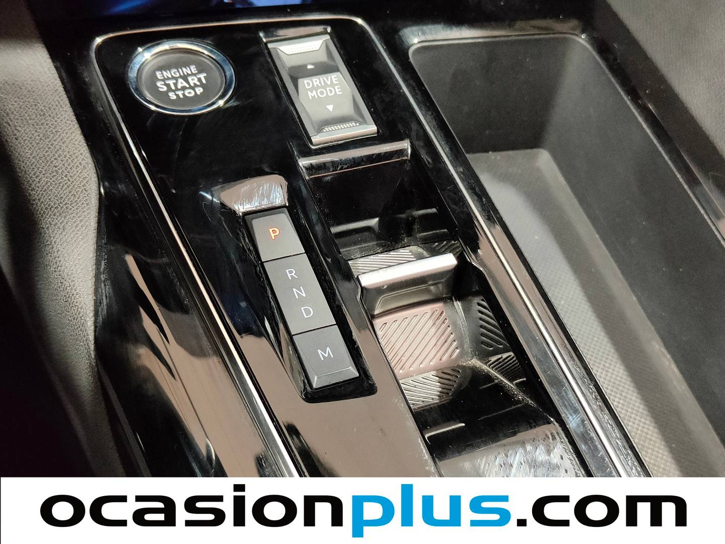 Foto Peugeot 3008 Peugeot 3008 PureTech 130 S&S GT EAT8 (130 CV)