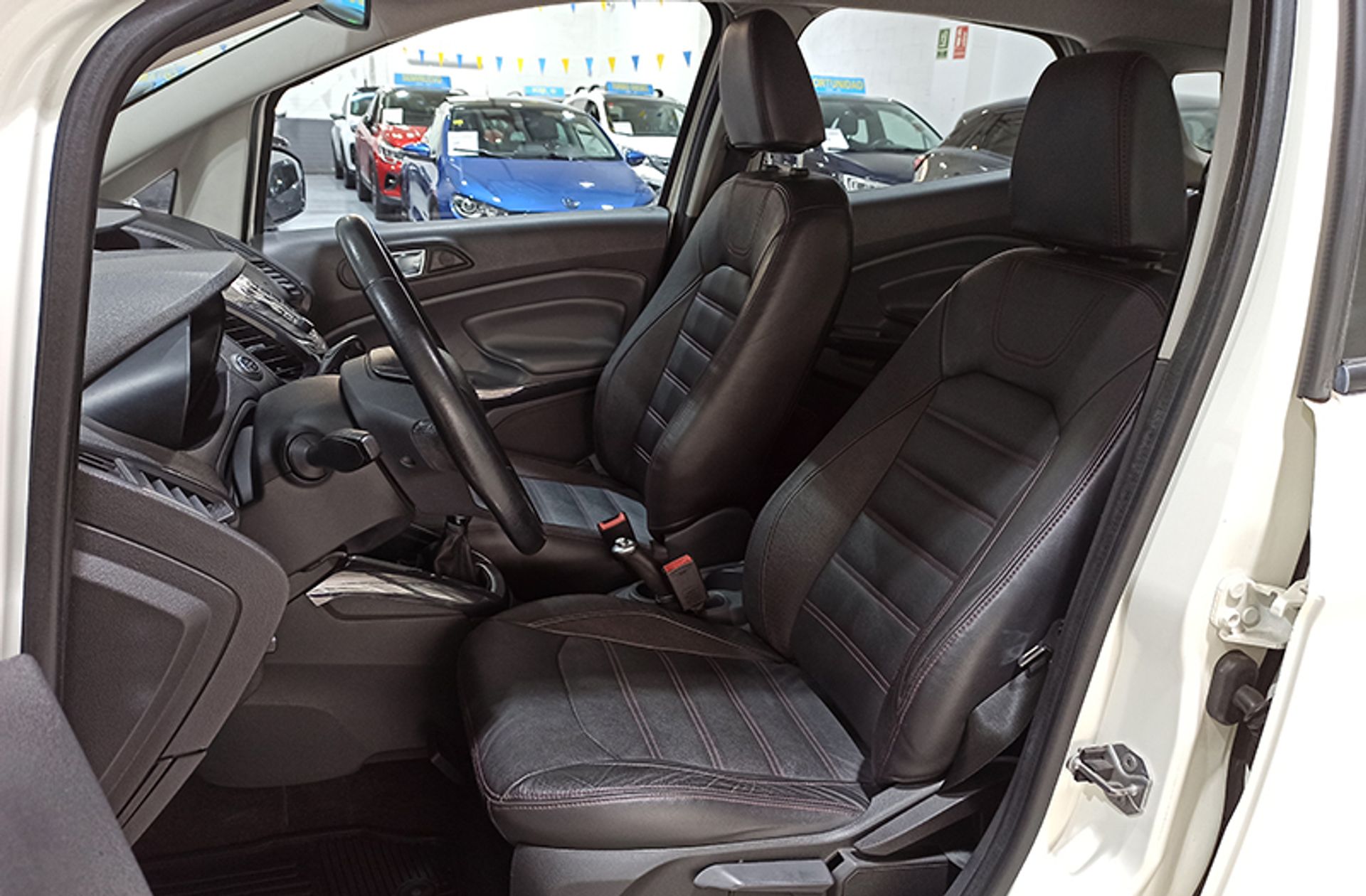 Ford EcoSport 1.5 TDCi Titanium - foto 8