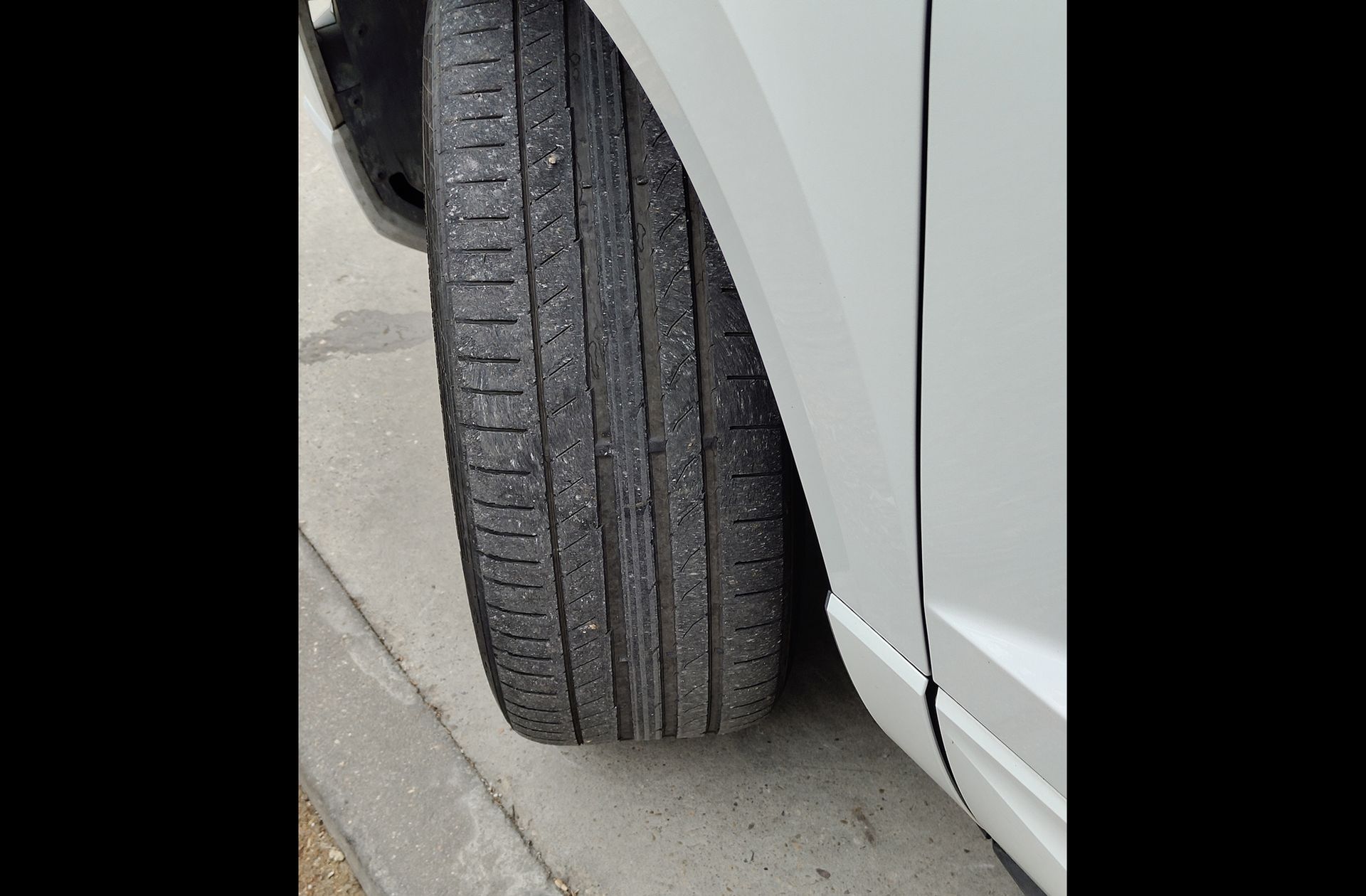 Škoda Karoq 1.5 TSI ACT Sportline - foto 35