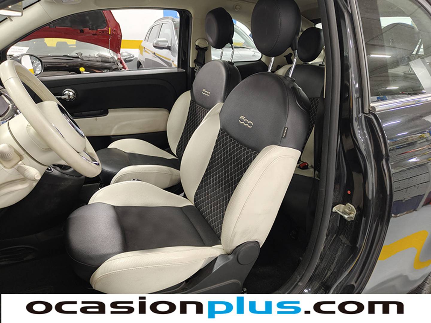 Foto asientos delanteros Fiat 500C Fiat 500C 1.0 Hybrid Dolcevita (70 CV)
