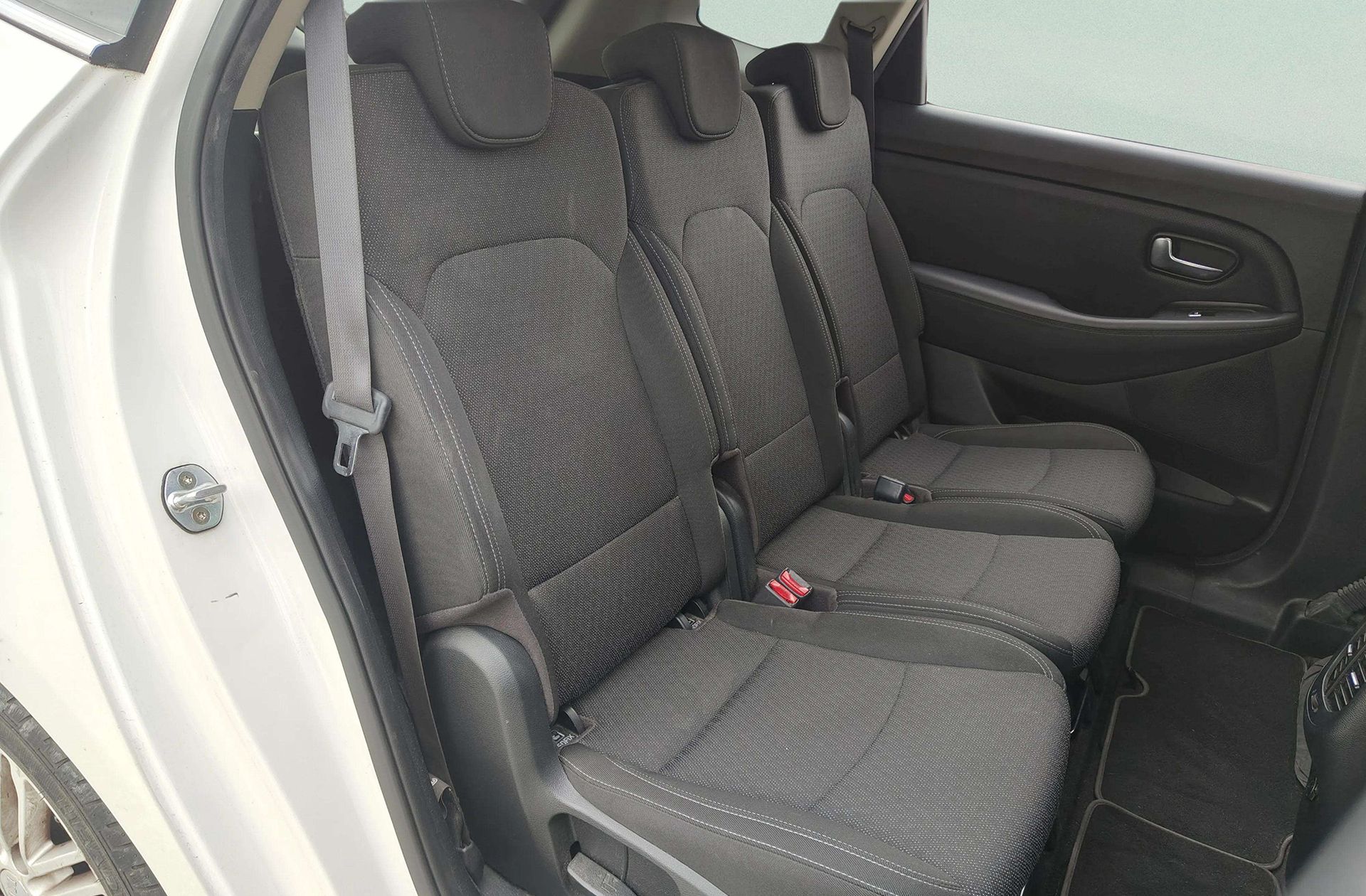 Kia Carens 1.7 CRDi VGT Concept Eco-Dynam - foto 14