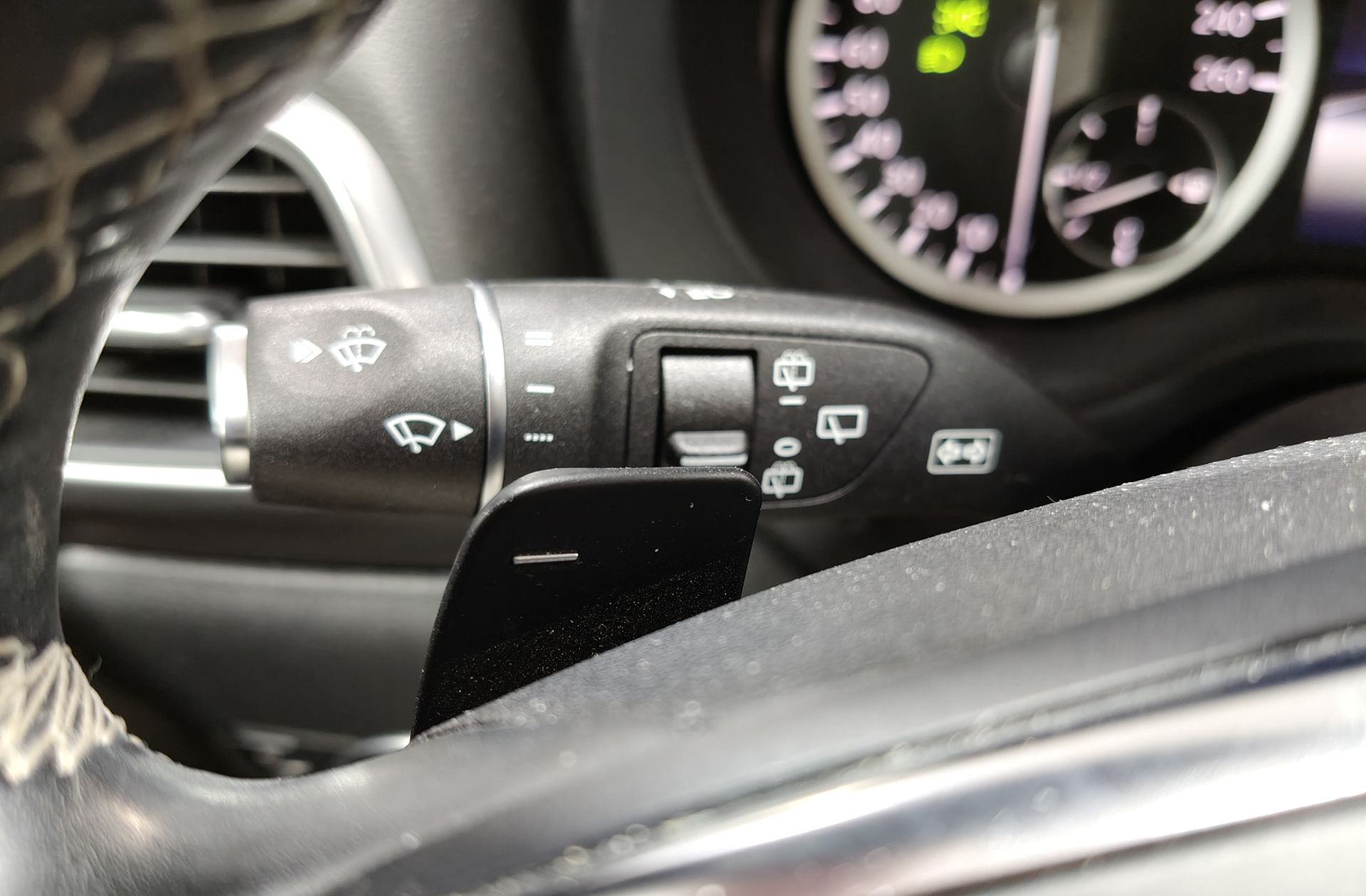 Infiniti Q30 2.2D Premium 7DCT - foto 29