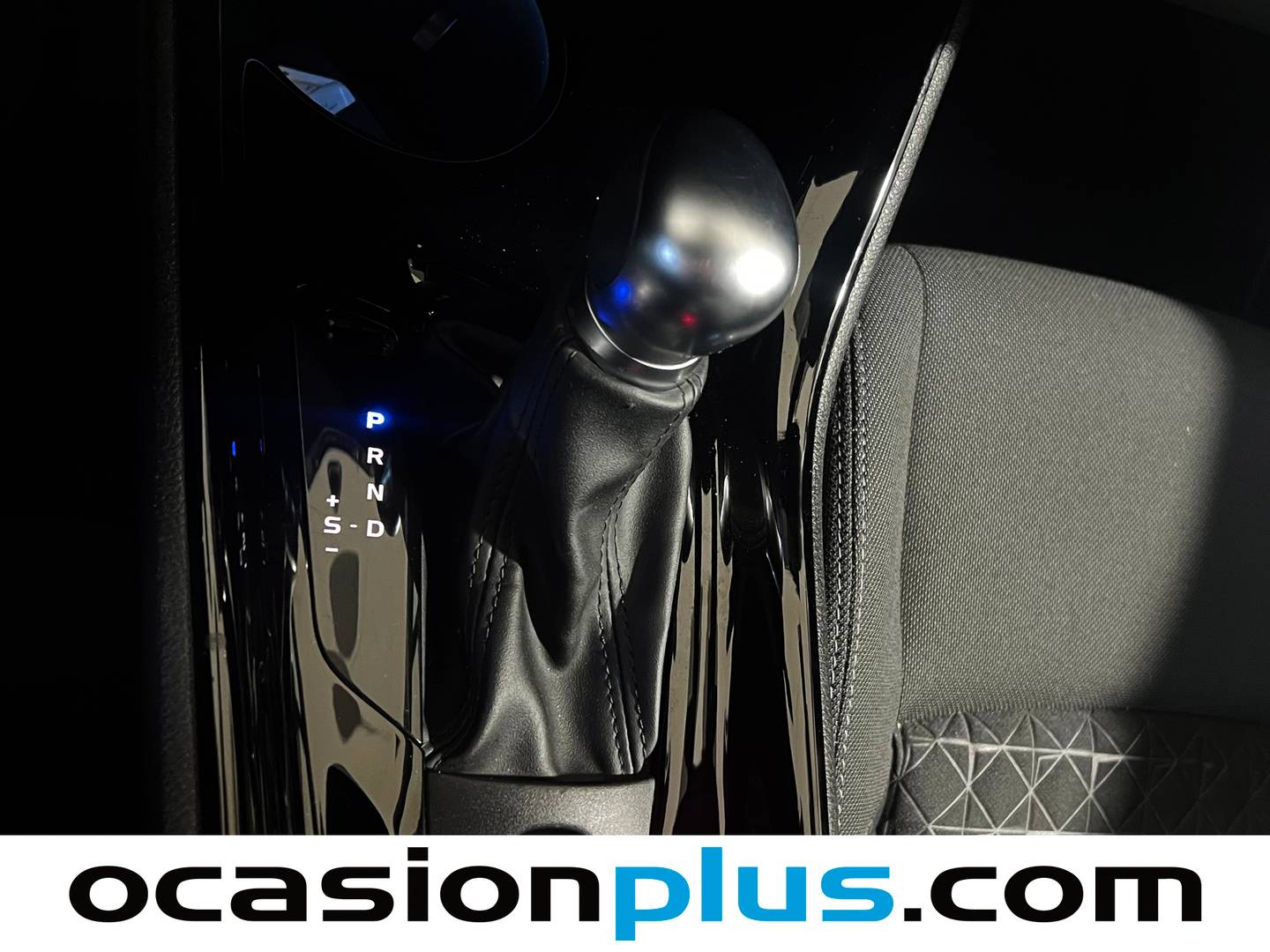 Toyota C-HR Toyota C-HR 180H Advance (184 CV) de segunda mano