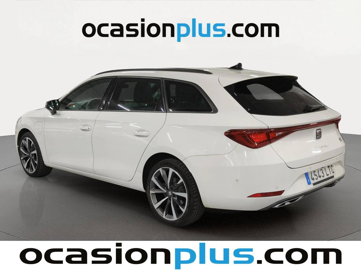 Foto trasera Seat León Seat León ST 1.4 e-Hybrid S&S FR Go XL DSG (204 CV) izquierda