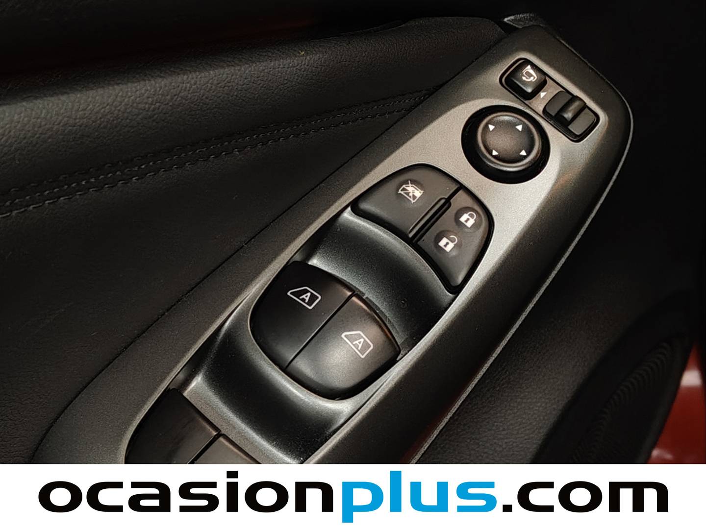 Foto Nissan JUKE Nissan Juke DIG-T N-Connecta 4x2 DCT (114 CV)