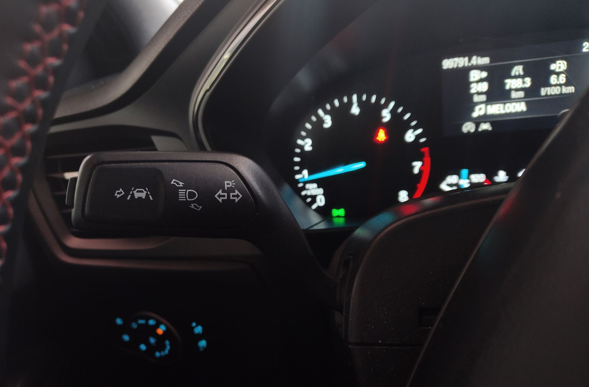 Ford Focus 1.0 EcoBoost MHEV ST-Line X - foto 25