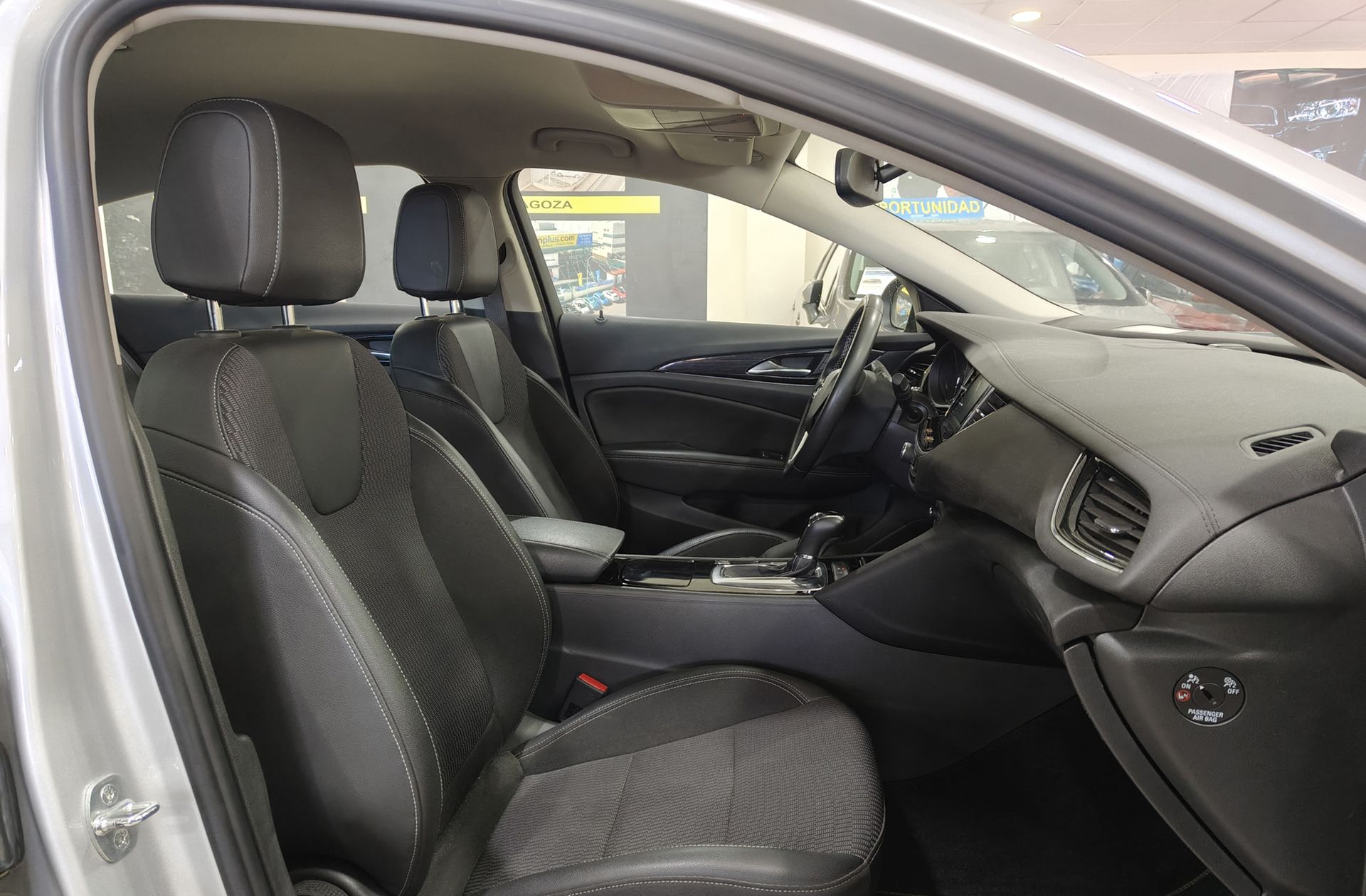Opel Insignia GS 1.5 Turbo XFT Innovation - foto 18