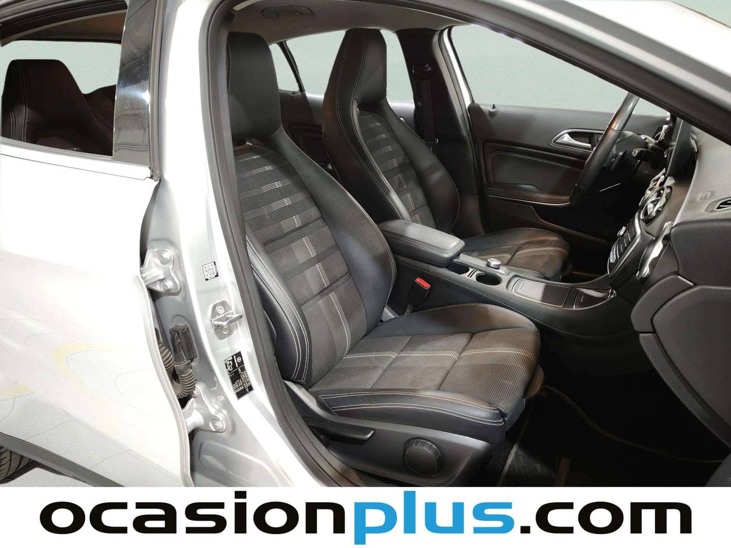 Foto Mercedes GLA Mercedes-Benz GLA 180 (122 CV)