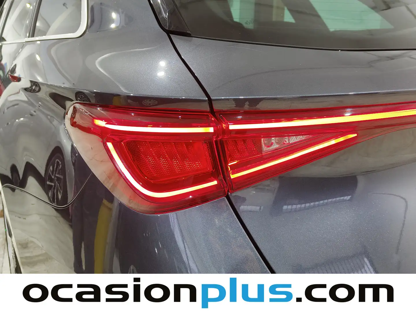 Foto Seat León SEAT León ST 1.5 eTSI S&S FR Go L DSG (150 CV)