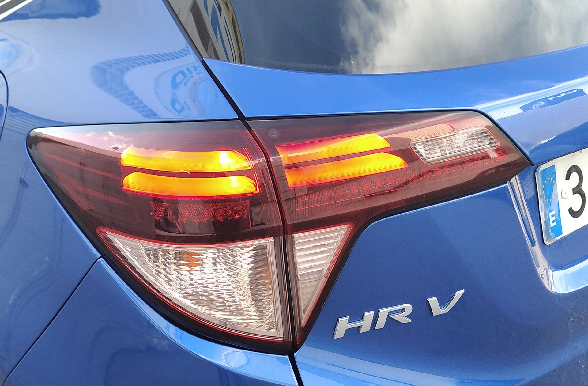 Honda HR-V 1.6 i-DTEC Executive - foto 17
