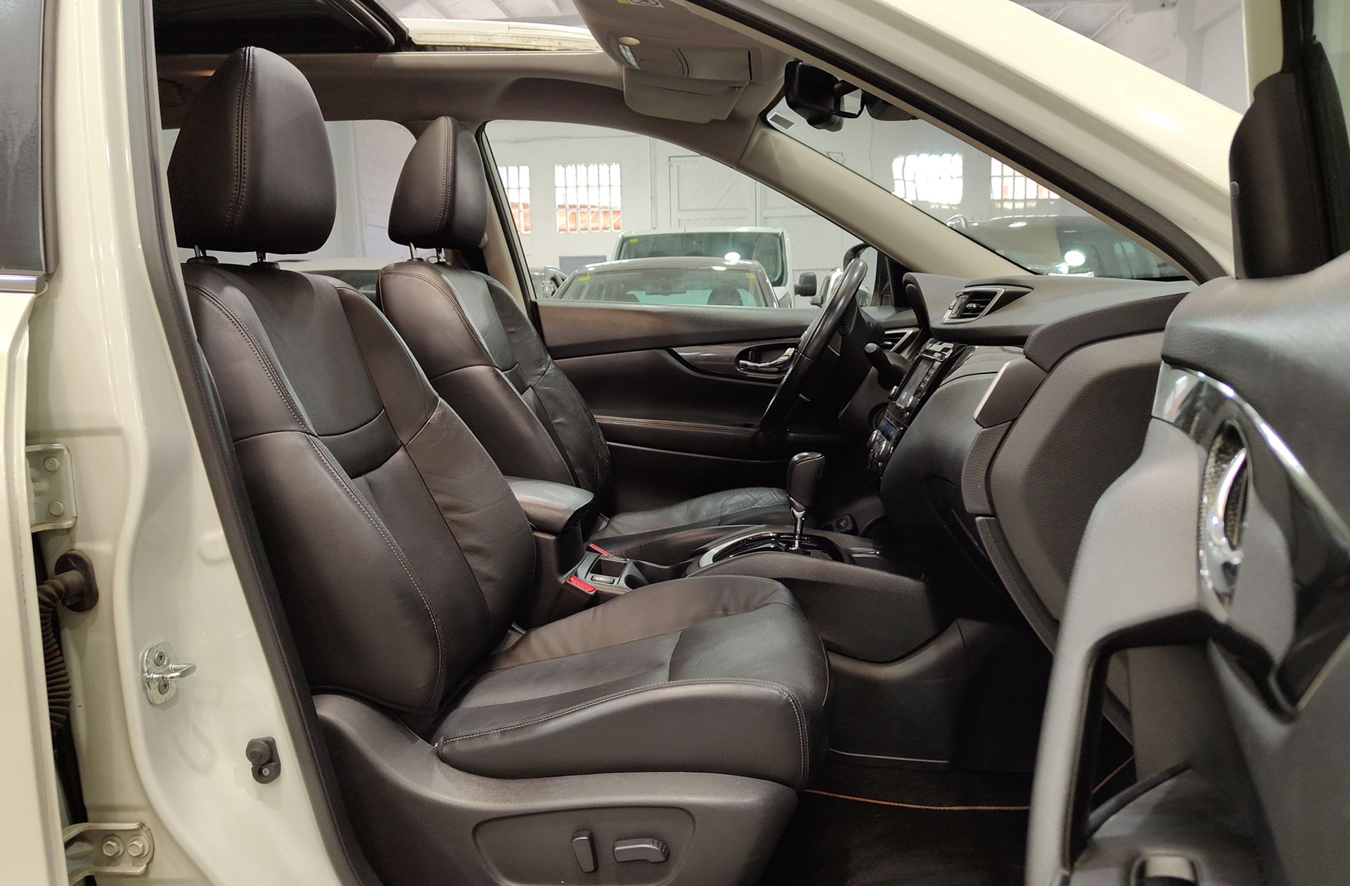 Nissan X-Trail 1.6 dCi Tekna Xtronic - foto 24