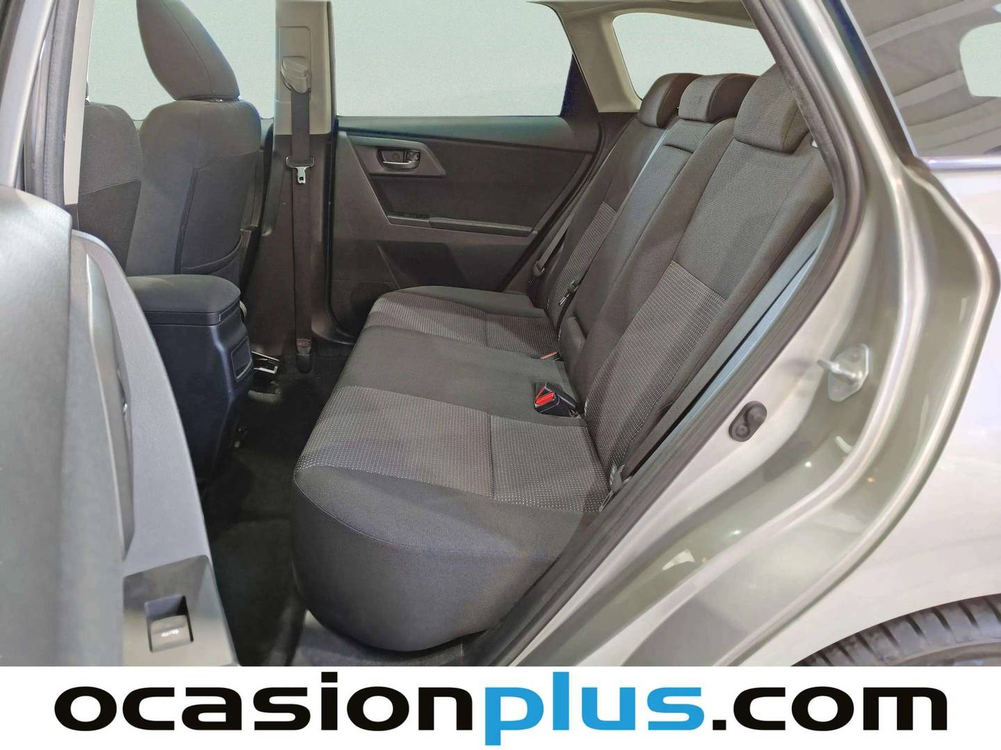 Foto asientos traseros Toyota Auris Toyota Auris 130 Touring Sports Active (132 CV)