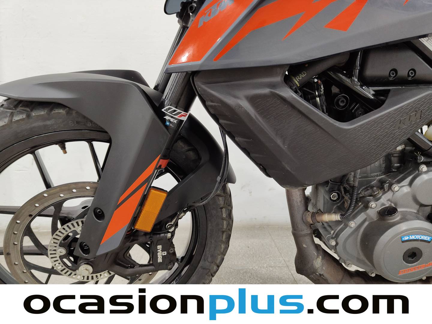 KTM Adventure 390 ABS KTM Adventure 390 ABS 390 ABS (44 CV) gasolina