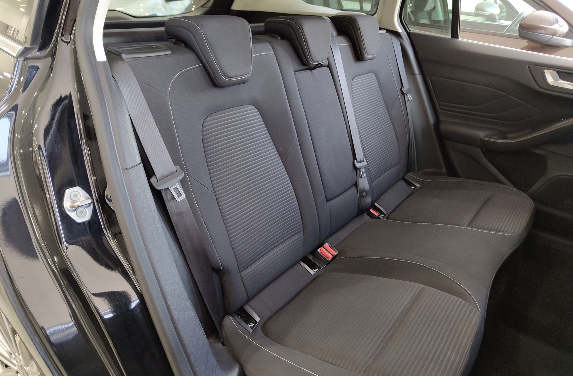 Ford Focus 1.0 EcoBoost Titanium - foto 19