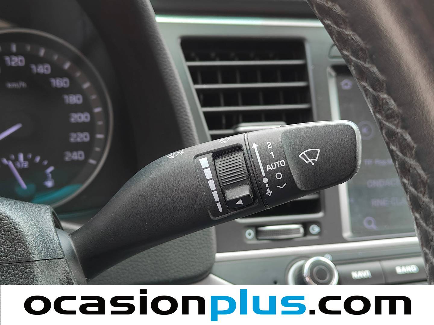 Extras del Hyundai Elantra Hyundai Elantra 1.6 MPI Tecno (128 CV)